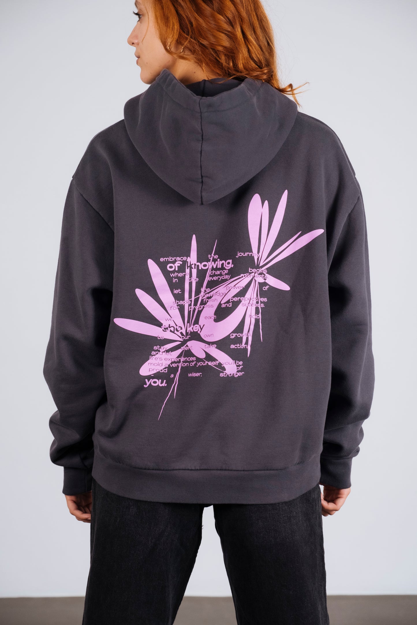 PAST | PRESENT HOODIE FOLKSTONE GREY