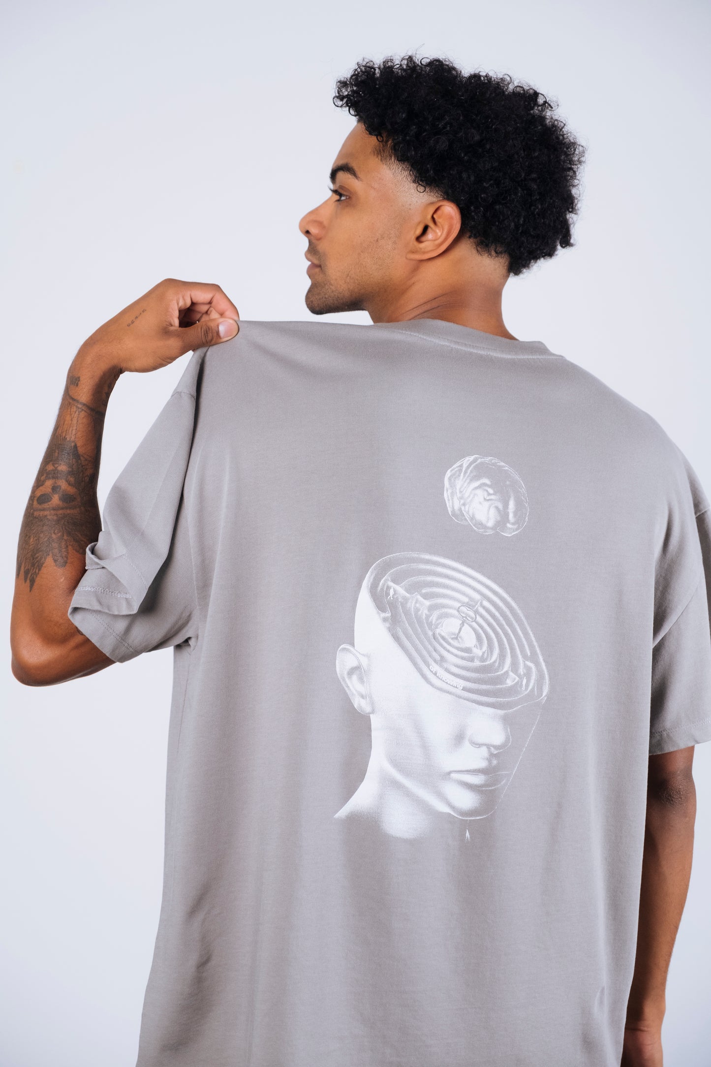 PRESENT T-SHIRT CLOUDBURST